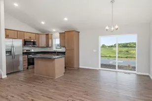 710 Erin Circle, Green Isle, MN 55338 - Photo 7