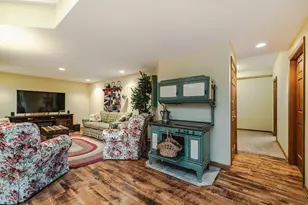 14042 Forest Ln, Apple Valley, MN 55124 - Photo 57