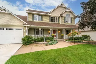 14042 Forest Ln, Apple Valley, MN 55124 - Photo 3