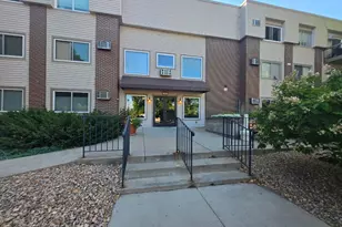 2800 Hillsboro Ave N, New Hope, MN 55427 - Photo 3