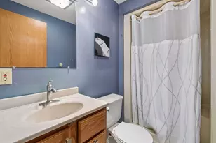 4482 Oak Pond Rd, Eagan, MN 55123 - Photo 33