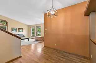 4482 Oak Pond Rd, Eagan, MN 55123 - Photo 11