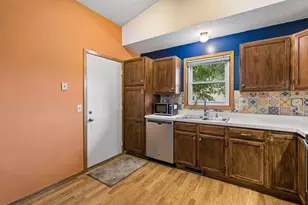 4482 Oak Pond Rd, Eagan, MN 55123 - Photo 15