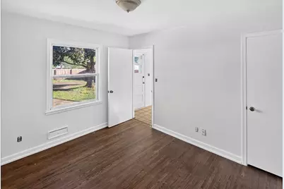 6812 Fairview Avenue N, Crystal, MN 55428 - Photo 5
