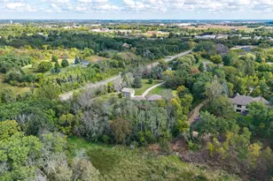 22530 Forest Ridge Dr, Lakeville, MN 55044 - Photo 5