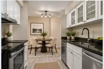 7414 W 22nd Street #302, Saint Louis Park, MN 55426 - Photo 9
