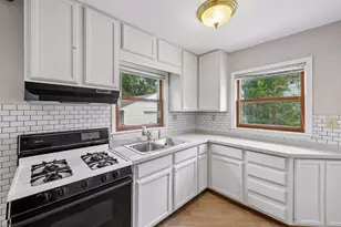 1427 1st St SE, Rochester, MN 55904 - Photo 13