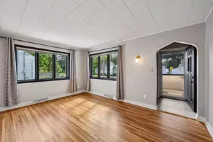 1427 1st St SE, Rochester, MN 55904 - Photo 5