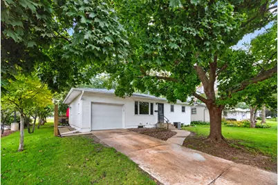 1438 2nd Avenue SW, Rochester, MN 55902 - Photo 3