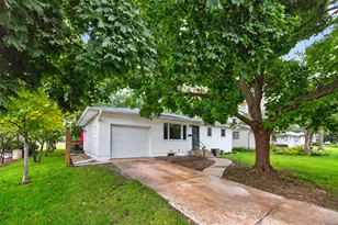 1438 2nd Ave SW, Rochester, MN 55902 - Photo 3