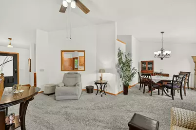 425 Park Avenue, Zumbrota, MN 55992 - Photo 11