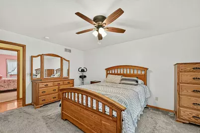 425 Park Avenue, Zumbrota, MN 55992 - Photo 19