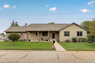 425 Park Ave, Zumbrota, MN 55992 - Photo 35