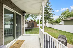 506 N 7th St, Lake City, MN 55041 - Photo 19