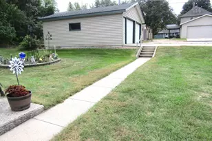 236 E Sorenson Ave, Appleton, MN 56208 - Photo 25