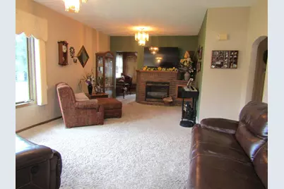 236 E Sorenson Avenue, Appleton, MN 56208 - Photo 3