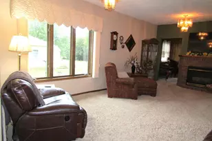 236 E Sorenson Ave, Appleton, MN 56208 - Photo 5