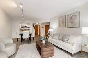 2425 E Franklin Ave, Minneapolis, MN 55406 - Photo 7