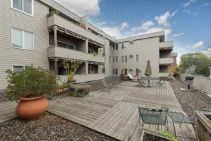 2425 E Franklin Ave, Minneapolis, MN 55406 - Photo 19