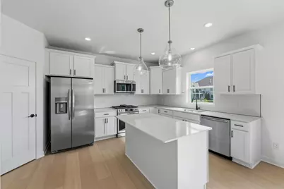 650 Sierra Parkway, Waconia, MN 55387 - Photo 3