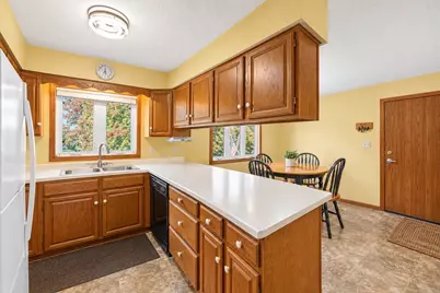 305 Wacker Drive, Glencoe, MN 55336 - Photo 5