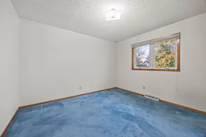 305 Wacker Drive, Glencoe, MN 55336 - Photo 9