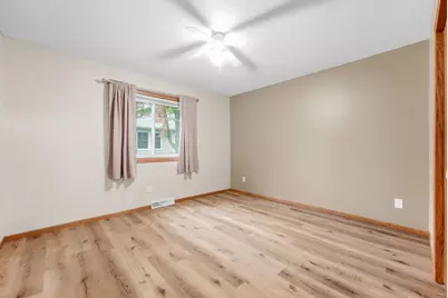 517 8th Avenue N, Sauk Rapids, MN 56379 - Photo 17