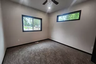 901 7th Ave SW, Pipestone, MN 56164 - Photo 19