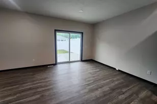 901 7th Ave SW, Pipestone, MN 56164 - Photo 11