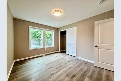 9034 Park Avenue S, Bloomington, MN 55420 - Photo 9