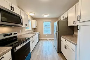 9034 Park Ave S, Bloomington, MN 55420 - Photo 5