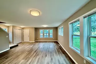 9034 Park Ave S, Bloomington, MN 55420 - Photo 3