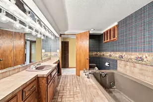 5136 Bedford Ave, Edina, MN 55436 - Photo 17