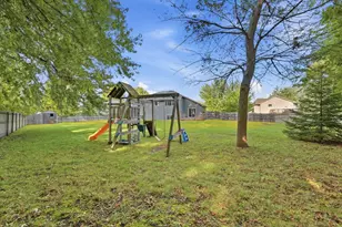 108 Charity Cir, Montrose, MN 55363 - Photo 7