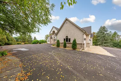 1135 3rd Street NE, Faribault, MN 55021 - Photo 3