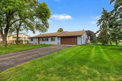 3774 Goodwin Avenue N, Oakdale, MN 55128 - Photo 3