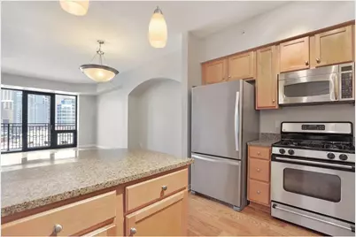 500 E Grant Street #909, Minneapolis, MN 55404 - Photo 9