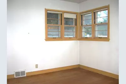 834 Hoyt Avenue W, Saint Paul, MN 55117 - Photo 15