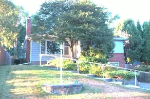 834 Hoyt Ave W, Saint Paul, MN 55117 - Photo 1