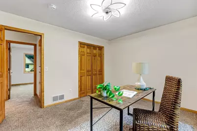 2413 Bridle Creek Trail, Chanhassen, MN 55317 - Photo 25
