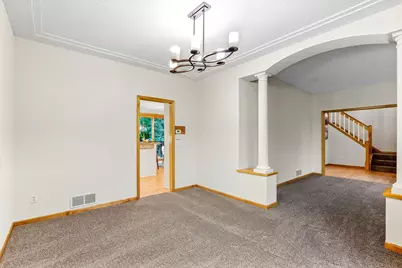 2413 Bridle Creek Trail, Chanhassen, MN 55317 - Photo 5