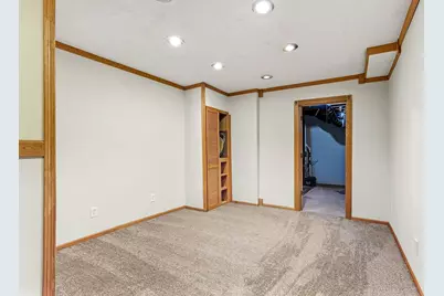 2413 Bridle Creek Trail, Chanhassen, MN 55317 - Photo 37