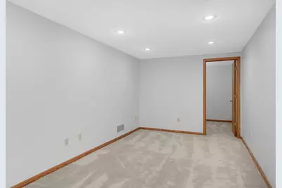 5220 Cottonwood Lane N, Plymouth, MN 55442 - Photo 23