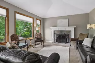 14886 Tealwood Ct, Eden Prairie, MN 55347 - Photo 17
