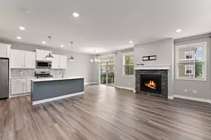 18328 Glastonbury Dr, Lakeville, MN 55044 - Photo 7