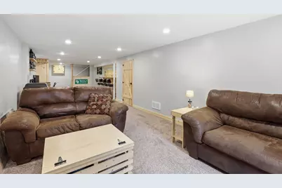 2692 Marion Street, Roseville, MN 55113 - Photo 9