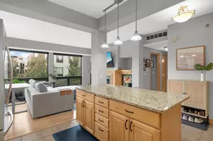 284 Spring St, Saint Paul, MN 55102 - Photo 3