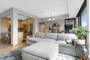 284 Spring St, Saint Paul, MN 55102 - Photo 5