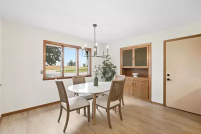 10225 Jersey Avenue, Chaska, MN 55318 - Photo 5