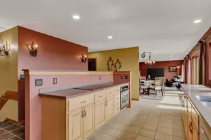 E445 Woodridge Dr, Eau Claire, WI 54701 - Photo 5